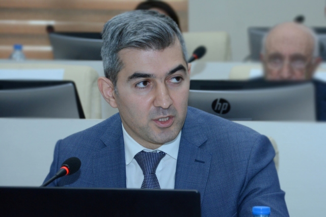 Vusal_Huseynov1512379906 Deputat: “UNEC-in bu istiqaməti diqqətdə saxlaması yaxşı nümunədir”