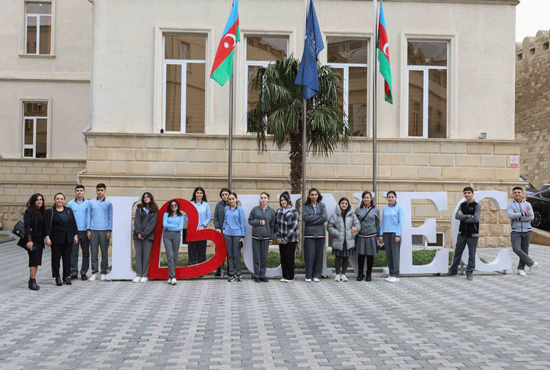 1gun_011223 TEKNOFEST Azərbaycan festivalında iştirak edən UNEC komandaları təltif olundu