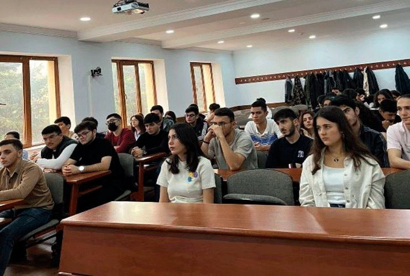 Biznes və menecment fakültəsində “Heydər Əliyev dərsləri” keçirilib
