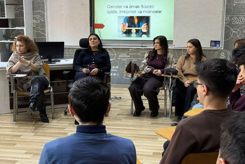 BİM_120126 UNEC kollektivi professor Əsəd Dilbazovun məzarını ziyarət edib