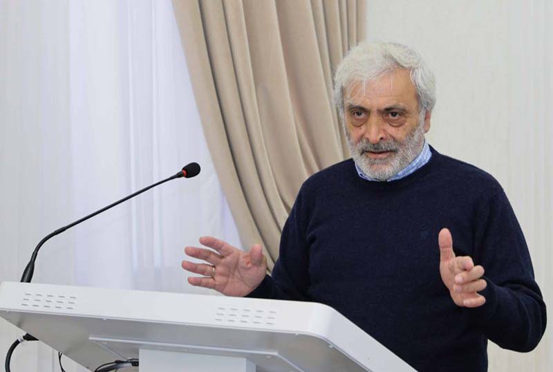 G60A35688888 UNEC şəhidi Ülvi Hacıyevin şəhadətinin 5-ci ildönümü anılıb