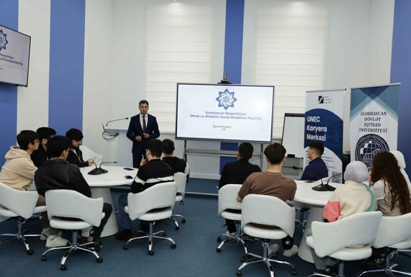 UNEC-də d&ouml;vlət qulluğuna qəbul qaydaları ilə bağlı maarifləndirici seminar ke&ccedil;irilib