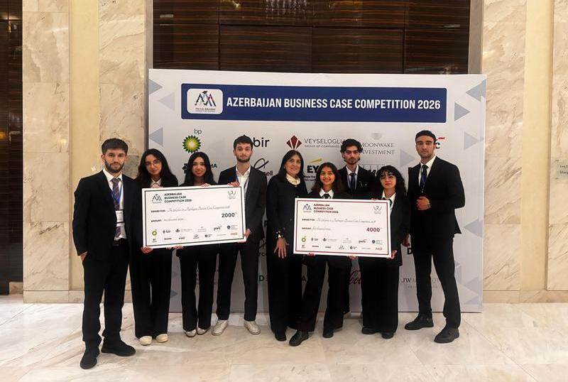 IMG-20260405-WA0023 UNEC-də sahibkarlara e-m&uuml;hasibatlığın tətbiqi barədə təlim təşkil olunub