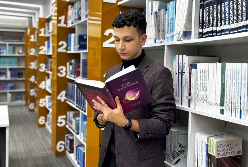 Həftənin kitabı: &ldquo;Kriptobalyutalar d&ouml;vr&uuml;. Bitkoin və blok&ccedil;eyn d&uuml;nya iqtisadiyyatı d&uuml;zənini necə dəyişir&rdquo;