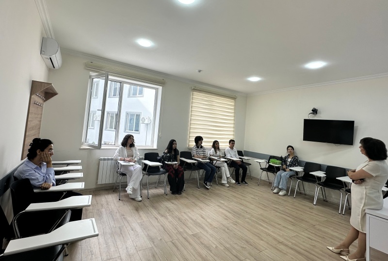 IMG_1037 UNEC ekspertləri "Sabaha saxlamayaq"da: Azərbaycan elmi necə inkişaf edir?
