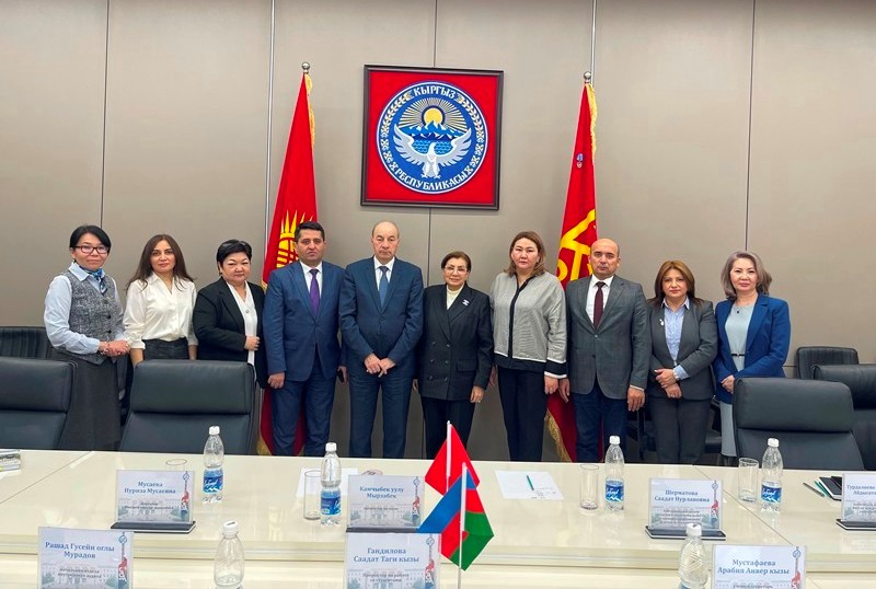 IMG_2028 “Məni UNEC-də təkcə yüksək təhsil səviyyəsi saxlamadı”