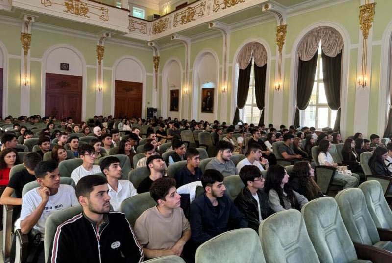 Maliyyə və mühasibat fakültəsində I kurs tələbələri ilə görüşlər keçirilib