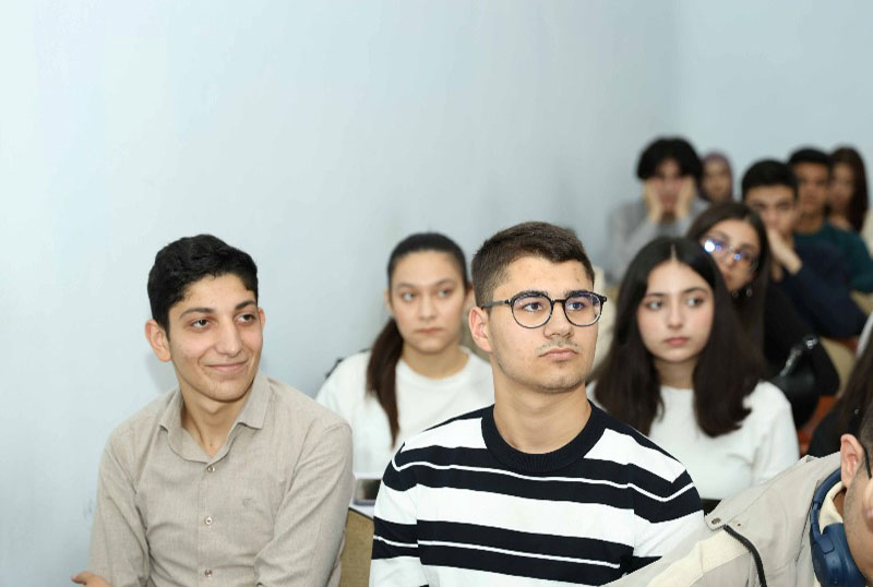 UNEC-də “İmtahan stressi və onun aradan qaldırılması yolları” mövzusunda maarifləndirici tədbir keçirilib UNEC-də “İmtahan stressi və onun aradan qaldırılması yolları” mövzusunda maarifləndirici tədbir keçirilib