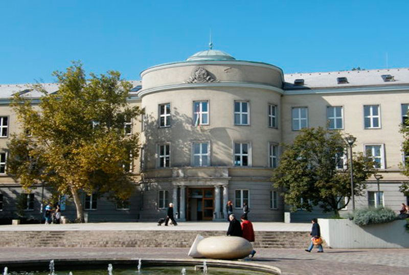 UNEC ilə Macarsıtanın Dunaujvaros Universiteti arasında əməkdaşlıq müzakirə olunub
