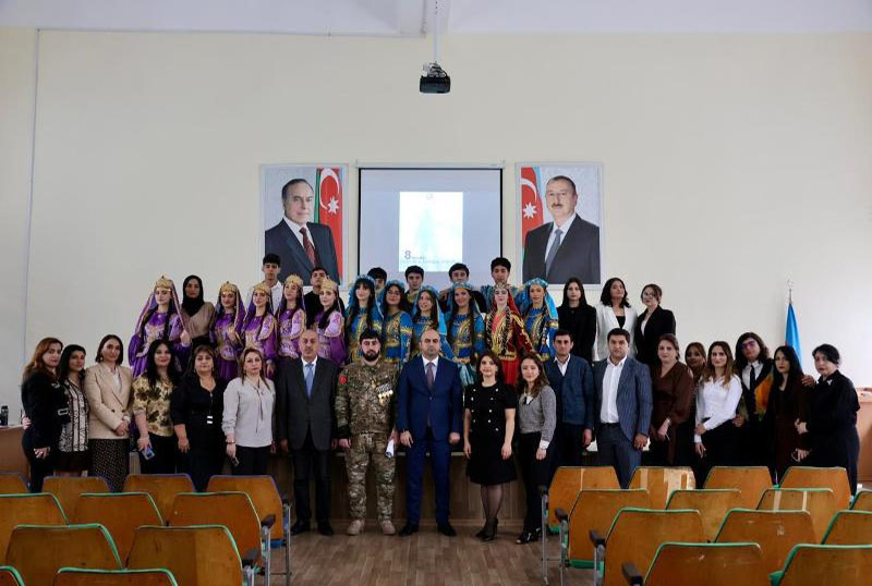 PHOTO-2025-11-07-15-51-03 UNEC professorunun  yeni kitabı nəşr olunub