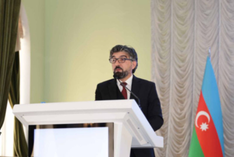 RR_020426 UNEC eksperti CBC kanalında m&uuml;zakirələrdə 