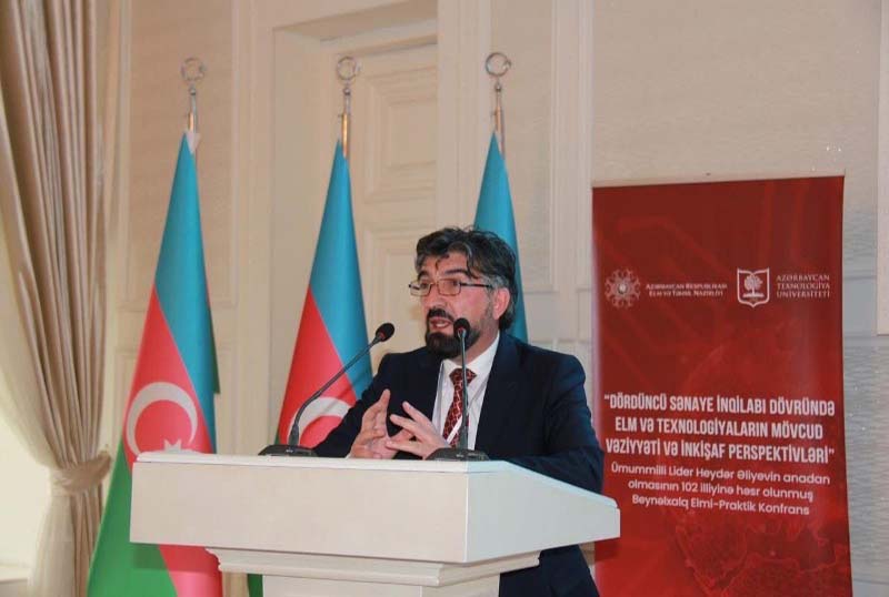 Rovneq_Rzayev_120525 UNEC-in distant Yay semestrinə bütün universitetlərin tələbələri qoşula biləcəklər