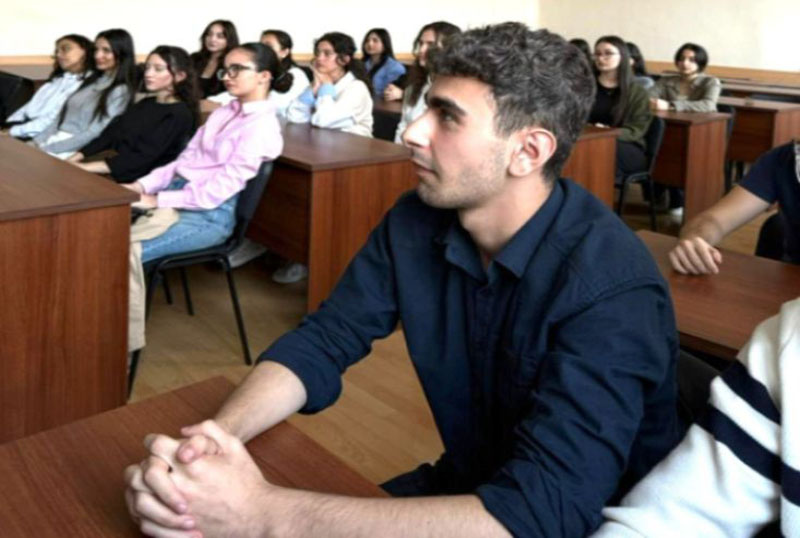 UNEC SABAH qruplarında narkomaniyaya qarşı maarifləndirici seminar keçirilib UNEC SABAH qruplarında narkomaniyaya qarşı maarifləndirici seminar keçirilib
