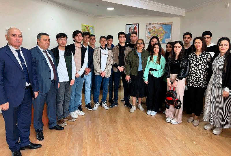 UNEC_1gun_220523 UNEC kollektivi Novruz bayramını “Qocalar evi”ndə qeyd edib