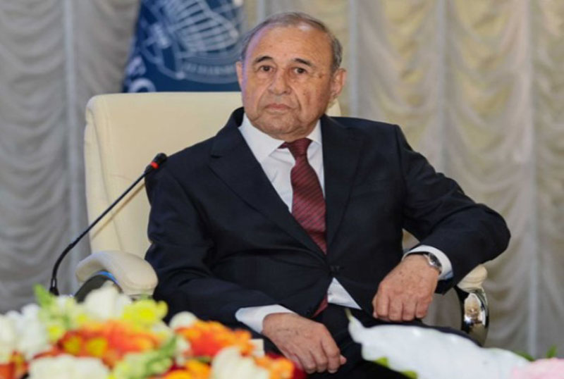 UNEC-də professor Vəkil H&uuml;seynovun 80 illiyi m&uuml;nasibətilə yubiley tədbiri ke&ccedil;irilib
