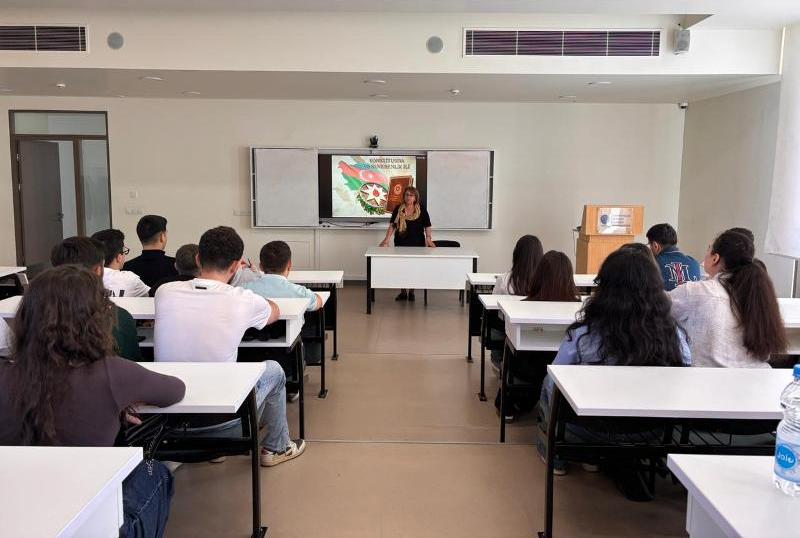 WhatsApp_Image_2025-10-14_at_3.16.17_PM UNEC-in Kitabxana-İnformasiya Mərkəzinin Fonduna yeni kitablar hədiyyə olunub