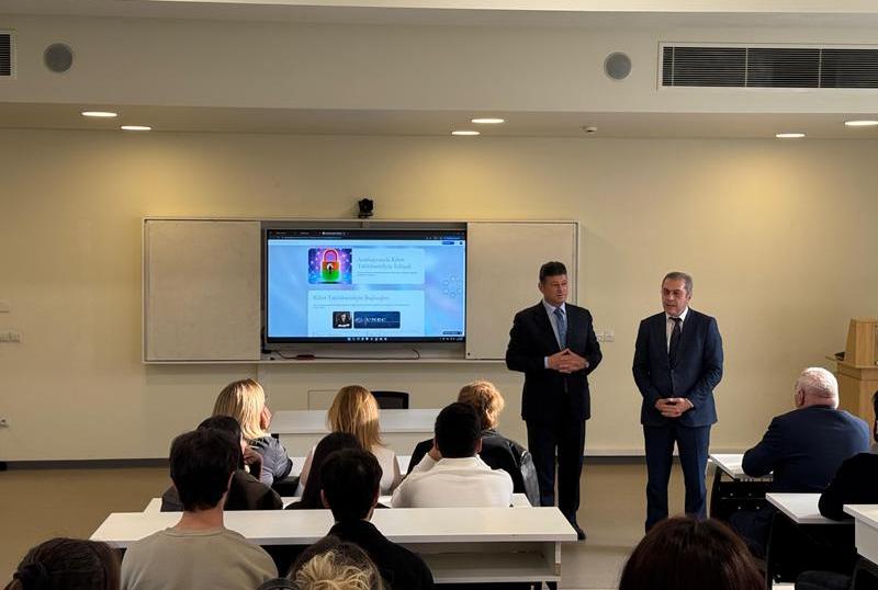 Mühəndislik fakültəsində tədbir: “Kibertəhlükəsizlik və internetdəki təhlükələrdən qorunma”