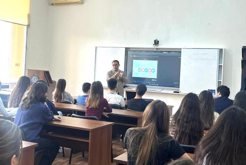 UNEC SABAH Mərkəzində “Süni intellektin təsiri və faydaları” mövzusunda tədbir keçirilib UNEC SABAH Mərkəzində “Süni intellektin təsiri və faydaları” mövzusunda tədbir keçirilib