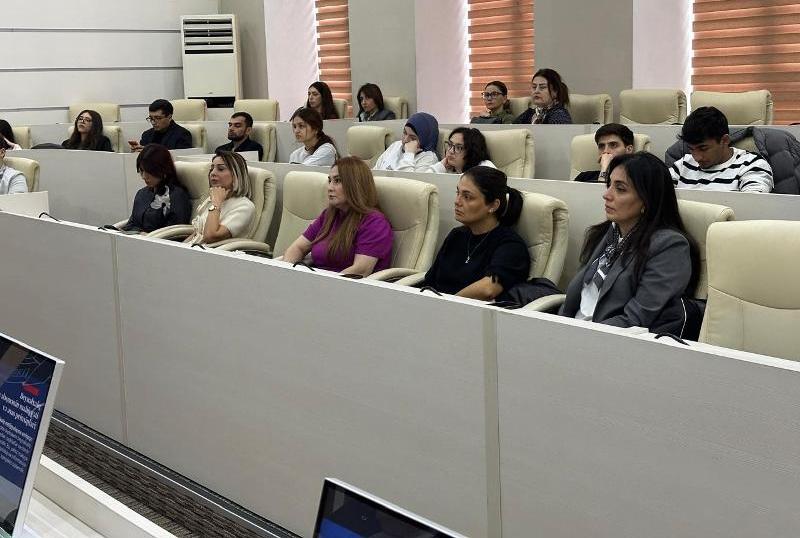 WhatsApp_Image_2025-11-06_at_14.29.21_2 “UNEC-in gənc müəllimlərini tanıyaq” layihəsinə yenidən start verilir!