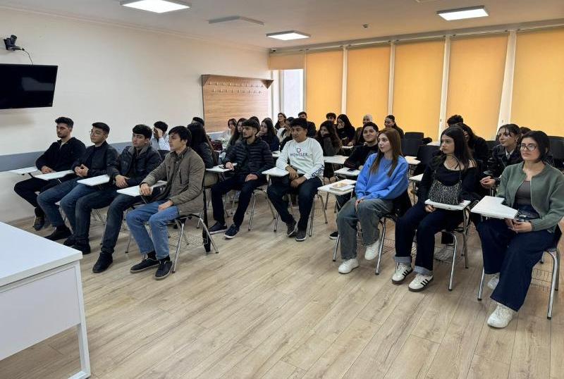 UNEC-də Konstitusiya Gününə həsr olunmuş tədbir keçirilib