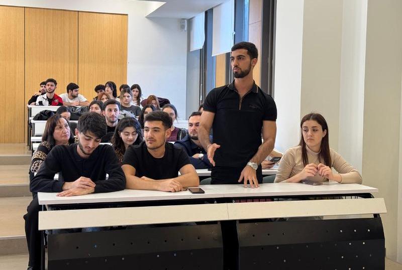 WhatsApp_Image_2025-11-20_at_15.05.35_2 Elmi seminar: “Cəmiyyətin inkişafında elmin hərəkətverici qüvvəsi”