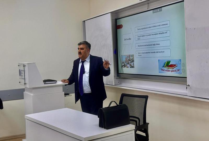 WhatsApp_Image_2025-11-28_at_15.44.27 Maliyyə və mühasibat fakültəsinin kollektivi şəhid Aqil Mirzəliyevin məzarını ziyarət edib