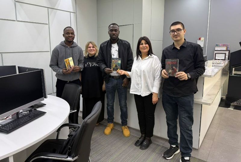 WhatsApp_Image_2026-02-16_at_12.24.06_1 &ldquo;A&ccedil;ıq qapı&rdquo;da tələbələrin imtahanla bağlı m&uuml;raciətləri dinlənilib