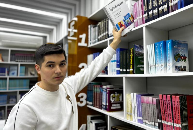 Həftənin kitabı: &ldquo;İqtisadi siyasət. Nəzəriyyə və Praktika&rdquo; (&ldquo;Economic Policy. Theory and Practice&rdquo;)