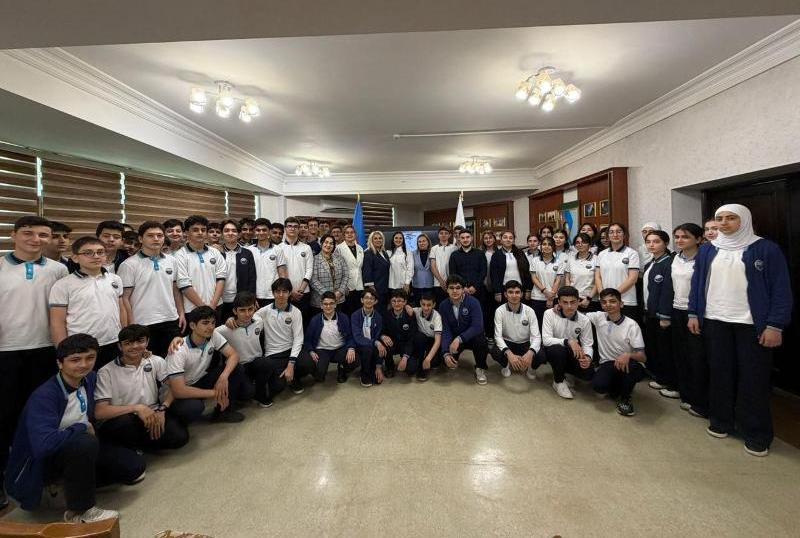 M&uuml;həndislik fak&uuml;ltəsinin n&uuml;mayəndələri Akademik Zərifə Əliyeva adına liseydə şagirdlərlə g&ouml;r&uuml;ş&uuml;blər