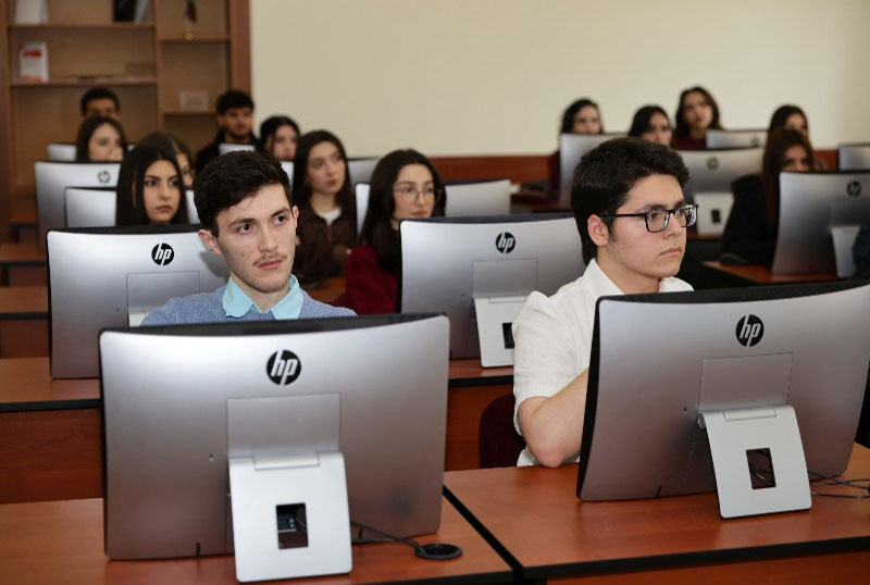 WhatsApp_Image_2026-04-22_at_16.26.41_9 &ldquo;Regional inkişaf və rəqəmsal iqtisadiyyat&rdquo; m&ouml;vzusunda beynəlxalq konfrans &ouml;z işinə başlayıb