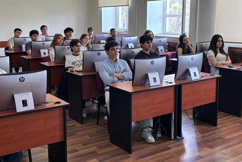 Maliyyə və m&uuml;hasibat fak&uuml;ltəsində &ldquo;İT auditi, s&uuml;ni intellekt və kibercinayətkarlıq&rdquo; m&ouml;vzusunda seminar ke&ccedil;irilib