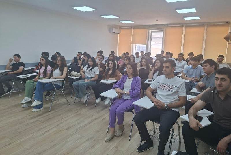 UNEC-də vergi siyasəti və maliyyə savadlılığı m&ouml;vzusunda seminar ke&ccedil;irilib