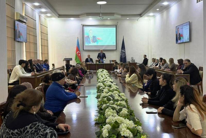 YAP4 UNEC eksperti universitet reytinqlərinin &ouml;l&ccedil;&uuml;lməsi meyarlarını a&ccedil;ıqlayıb