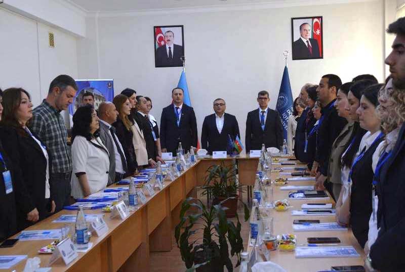ZF_seminar_080525 UNEC-in təhsil imkanları abituriyentlərə tanıdılır