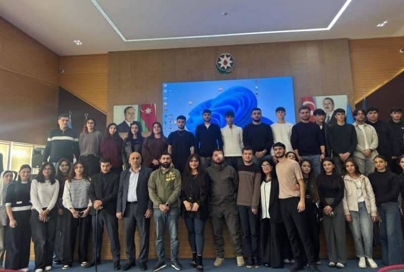 UNEC-də Zəfər Gününə həsr edilmiş konsert proqramı keçirilib UNEC-də Zəfər Gününə həsr edilmiş konsert proqramı keçirilib