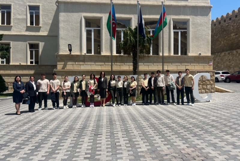 abituriyent_270525 UNEC “Gələcək üçün Bacarıqlar” layihəsinin mentorluq proqramına qoşulub| MÜSAHİBƏ