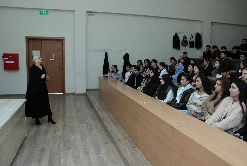 adaugencesekil226 UNEC Kitabxana-İnformasiya Mərkəzinin fondunda olan kitabların virtual sərgisi  keçirilir