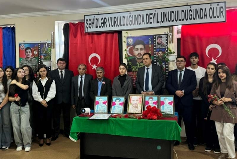 ag_kollec_260925 UNEC-də Anım Gününün 5-ci ildönümünə həsr olunan tədbir keçirilib