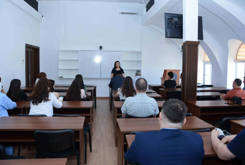 UNEC-də 15 İyun-Milli Qurtuluş Gününə həsr edilmiş seminar keçirilib