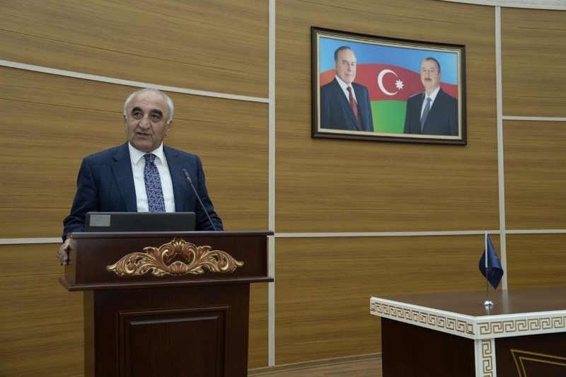 UNEC Naxçıvanda məktəblilərlə görüş keçirib