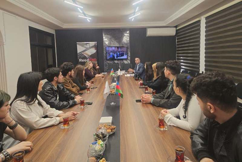 e88e7204-f1bc-4df6-8057-096f2de70312 UNEC-də generativ s&uuml;ni intellekt m&ouml;vzusunda elmi m&uuml;zakirə ke&ccedil;irilib