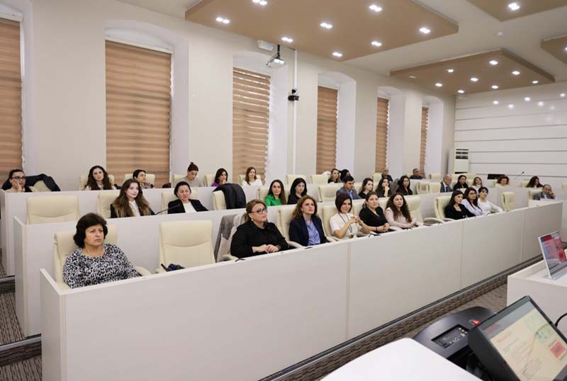 elm Qaratel Hacımahmudova