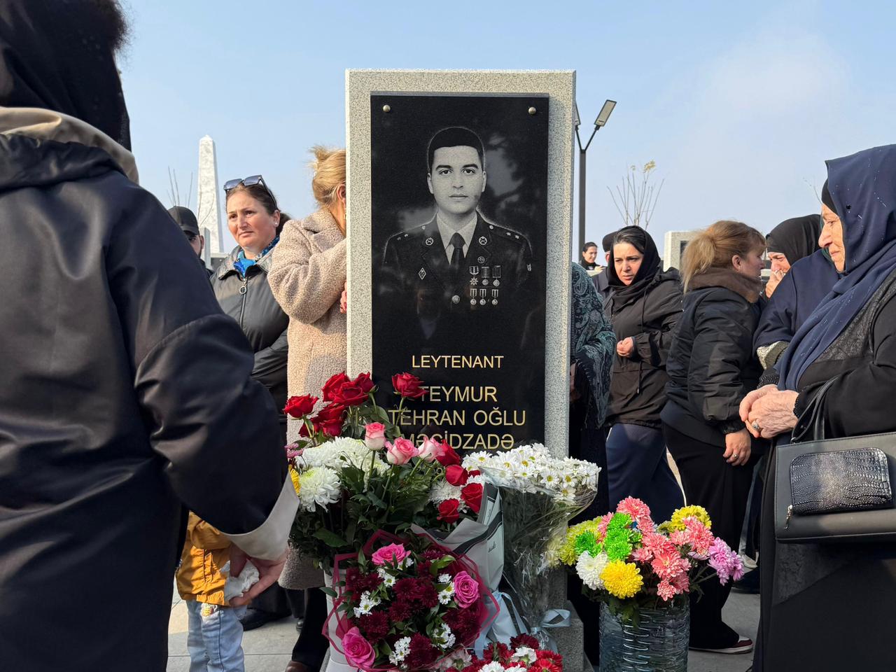 UNEC-in məzun şəhidlərinin xatirəsi anılıb