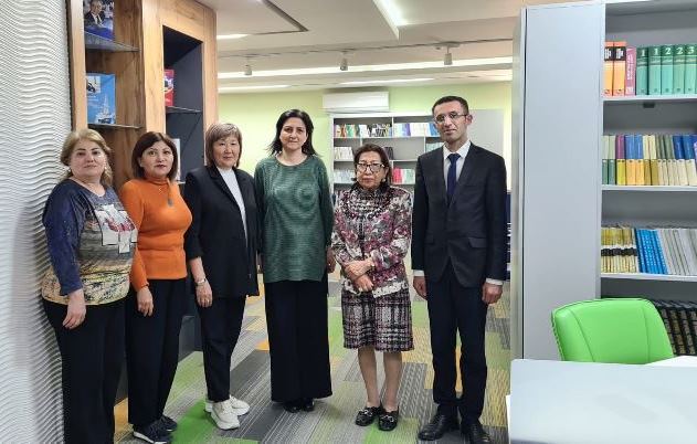 Qazaxıstanlı professorlar UNEC-də mübadilə proqramında iştirak ediblər