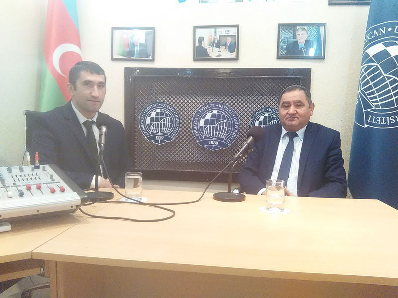 İctimai Nəzarət Şurasının koordinatoru Etibar Əliyev Radio UNEC-də 