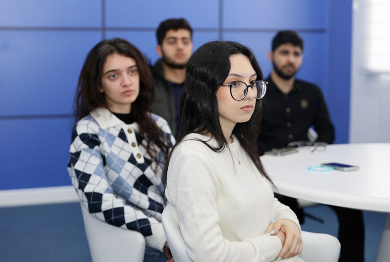 km7 UNEC professoru III Trans-Xəzər Forumunun yekunlarından bəhs edib