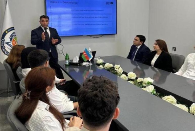 kollec_dm 2019-cu ilin yekunlarına həsr olunan m&uuml;şavirə UNEC professorunun şərhində