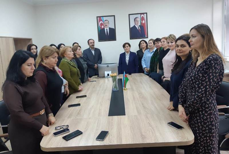 Rus İqtisad Məktəbində “Konstitusiya və suverenlik” mövzusunda dəyirmi masa keçirilib