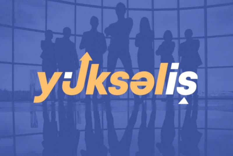 musabiqe_250725 UNEC rektoru abituriyent və valideynlərlə görüşüb