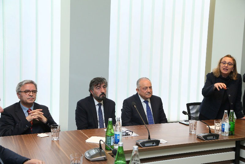 qt_010526 Həftənin kitabı: &ldquo;Multimedia texnologiyaları. M&uuml;hazirə materialları və testlər&rdquo;